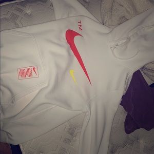 A men’s small Nike jacket